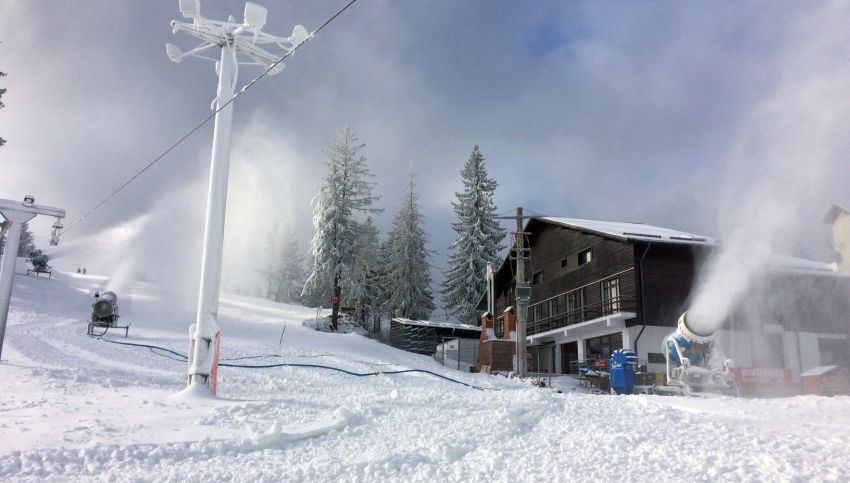 noul sezon de schi - arena platoș se pregătește, dar așteaptă să vadă ce reguli se impun