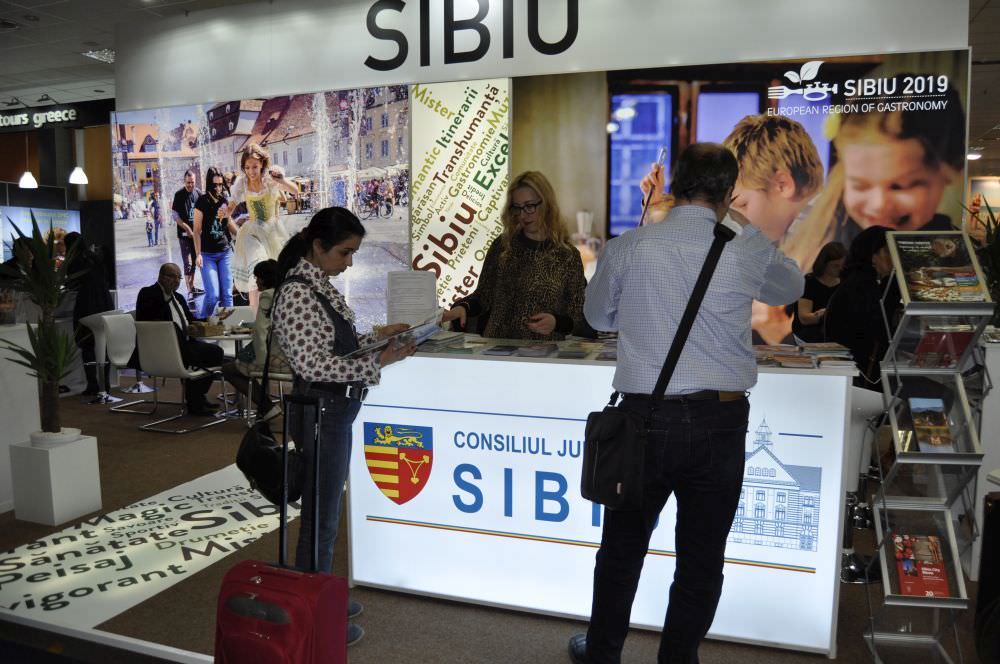 mii de vizitatori de la târgul de turism al româniei interesaţi de oferta judeţului sibiu