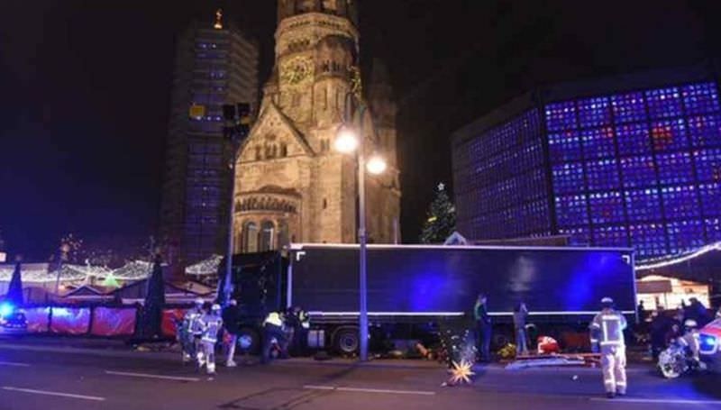 foto video atac terorist la berlin. zeci de peroane rănite şi cel puţin nouă morţi