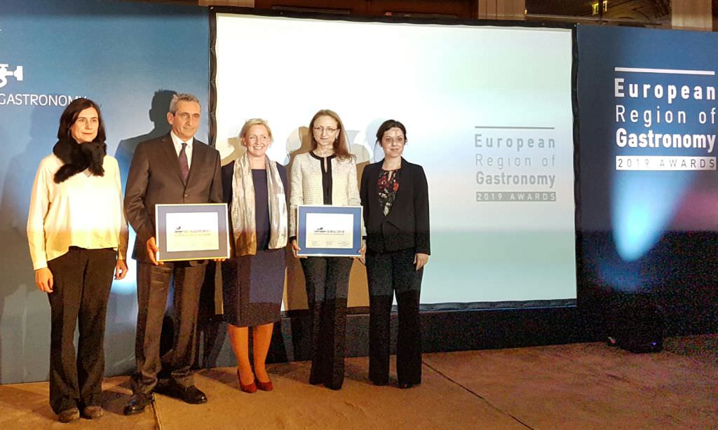 video foto sibiul a primit titlul de regiune gastronomică europeană în 2019 în cadru unui super eveniment în grecia. imagini și declarații de la atena!