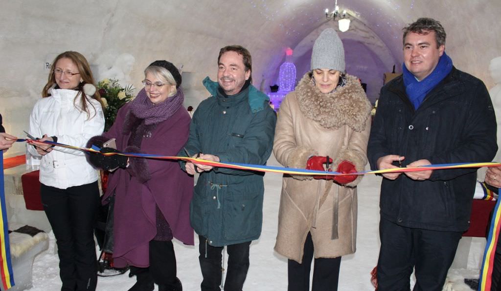 foto – maia morgenstern și margareta nistor au inaugurat sezonul al 12-lea al hotelului de gheaţă