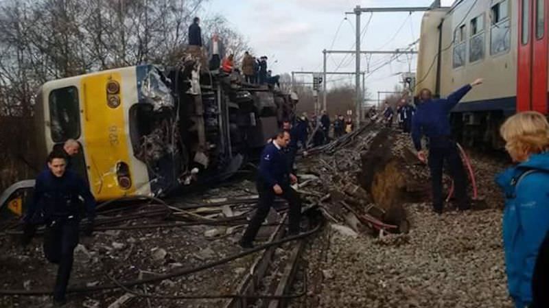 video – foto tren deraiat în belgia. cel puțin un mort și 25 de răniți
