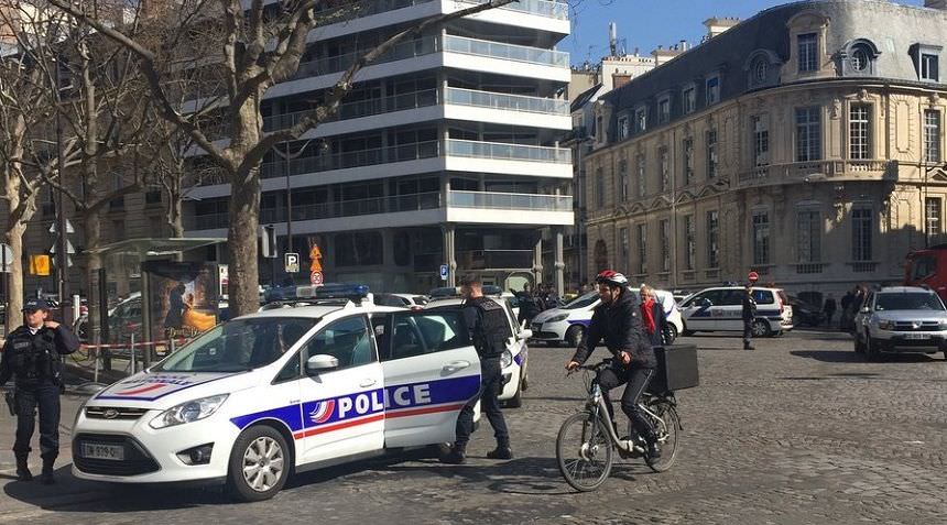 explozie la sediul fmi din paris. o persoană rănită de o scrisoare capcană