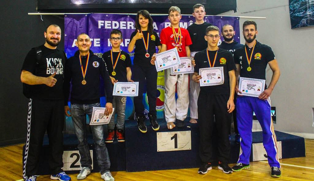 nouă medalii pentru sibienii de la puma fight division la campionatul national de kick box