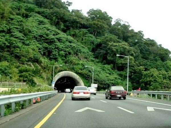 autostrada transilvania va avea cel mai lung tunel auto din românia