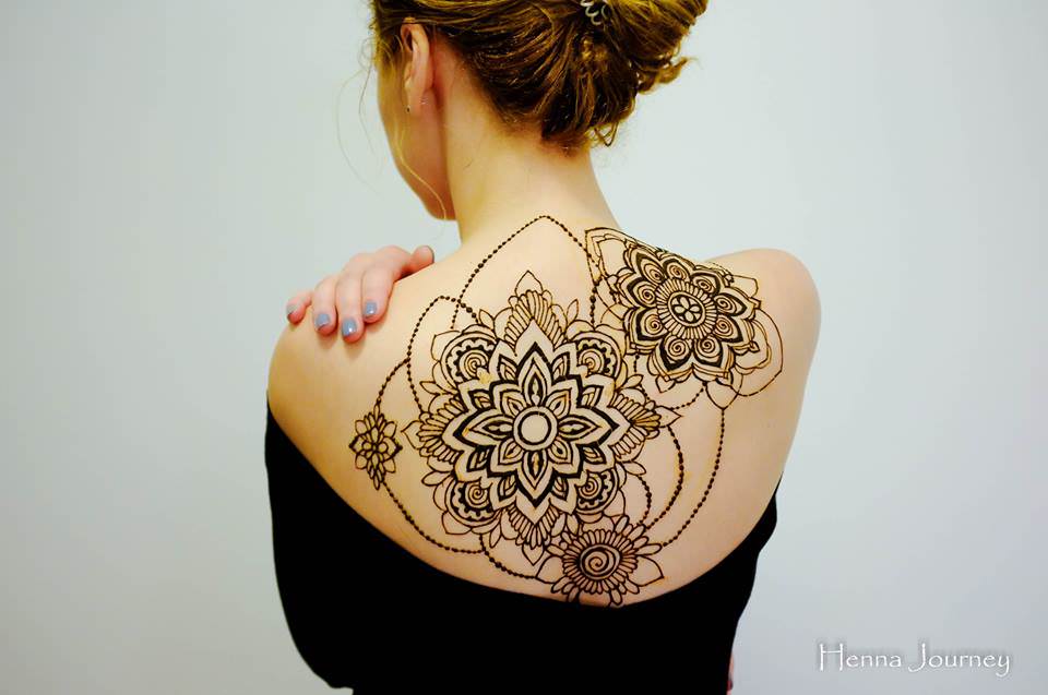 celebrele tatuaje cu henna ajung în sibiu la artmania. sunt în vogă în toată lumea