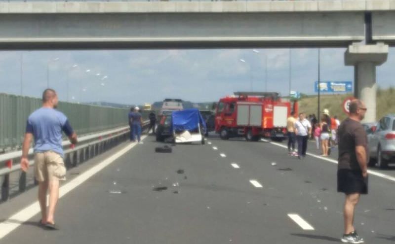 UPDATE FOTO Accident pe autostrada A1 între Sibiu-Deva. Patru persoane rănite