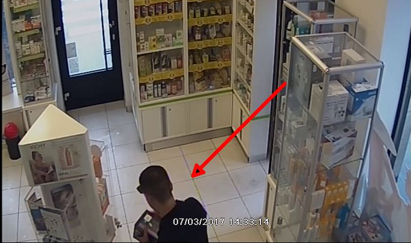 video foto hoți în acțiune într-o farmacie din centrul sibiului. e nevoie de ajutor ca să fie identificați