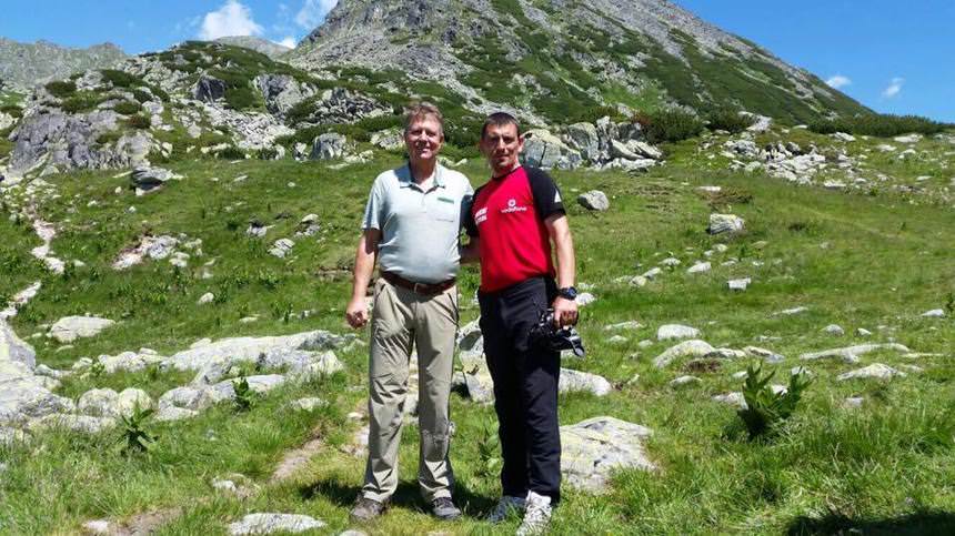 FOTO – Iohannis și Prima Doamnă, weekend la munte în Retezat