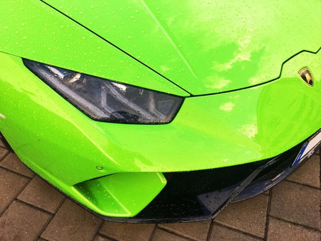 exclusiv foto – bolizi de peste 1,2 milioane euro la sibiu. lamborghini a filmat o reclamă pe transfăgărășan