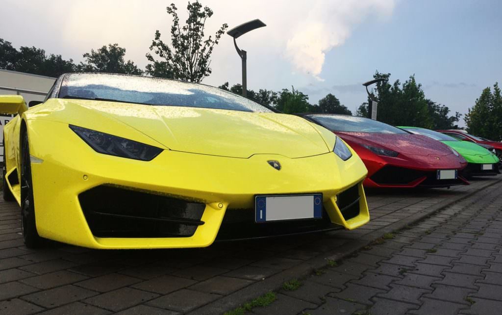 exclusiv foto – bolizi de peste 1,2 milioane euro la sibiu. lamborghini a filmat o reclamă pe transfăgărășan