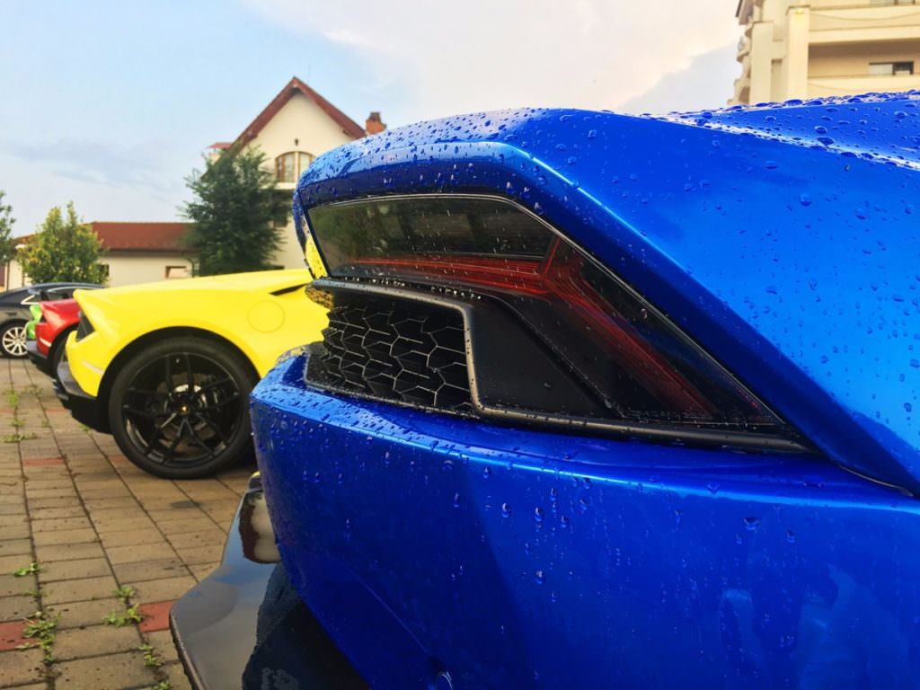 exclusiv foto – bolizi de peste 1,2 milioane euro la sibiu. lamborghini a filmat o reclamă pe transfăgărășan