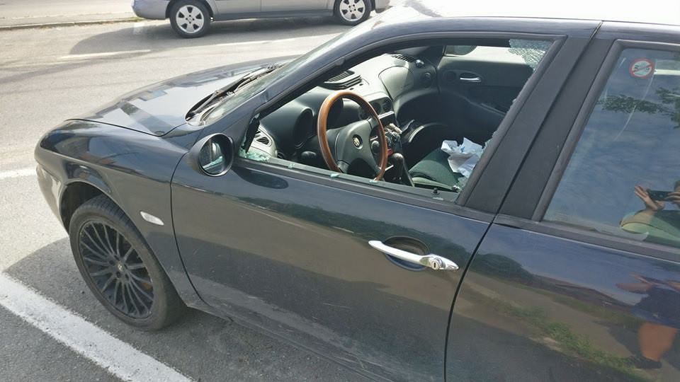 foto - mașini vandalizate cartierul marmelada din sibiu. hoții au dat lovitura