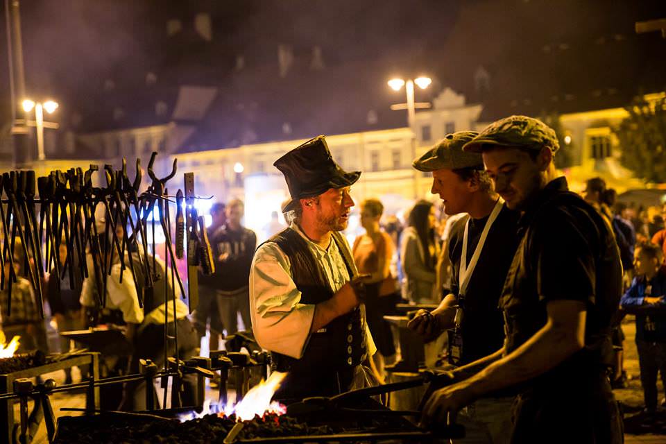 începe cel mai tare eveniment al weekend-ului la sibiu. poftiți la festivalul medieval „cetăți transilvane”