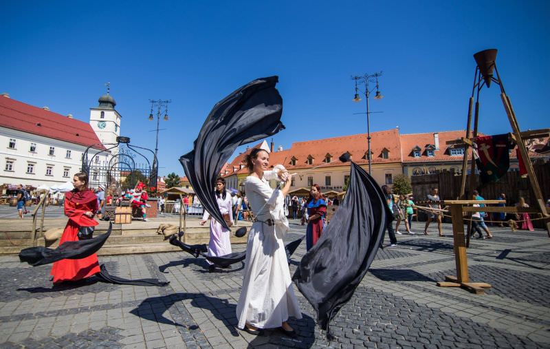 începe festivalul medieval „cetăți transilvane” - sute de povești și personaje vor invada străzile sibiului