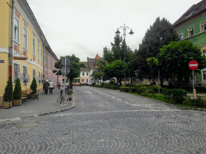 FOTO Ziua fără mașini la Sibiu – Bucurie pentru locuitorii din Centru și coșmar în trafic pentru șoferi