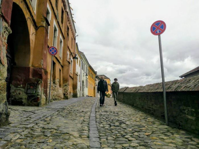 FOTO Ziua fără mașini la Sibiu – Bucurie pentru locuitorii din Centru și coșmar în trafic pentru șoferi