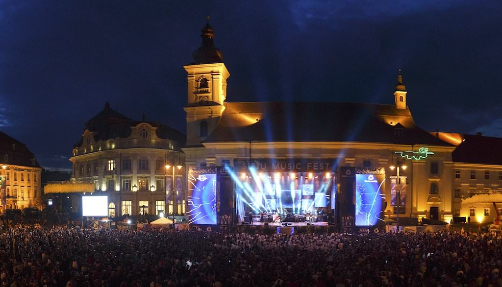 oficial au fost peste 30.000 de spectatori la sibiu music fest în piața mare