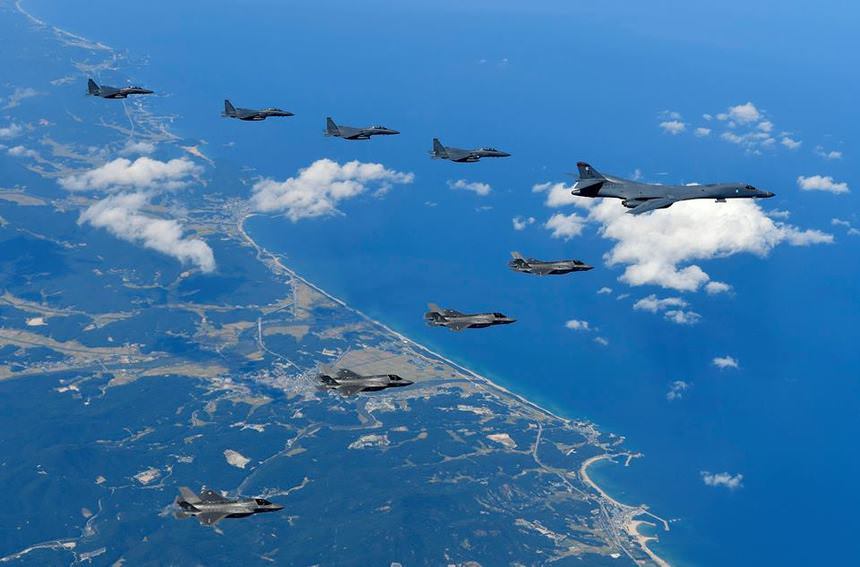 bombardiere americane deasupra coreei de nord