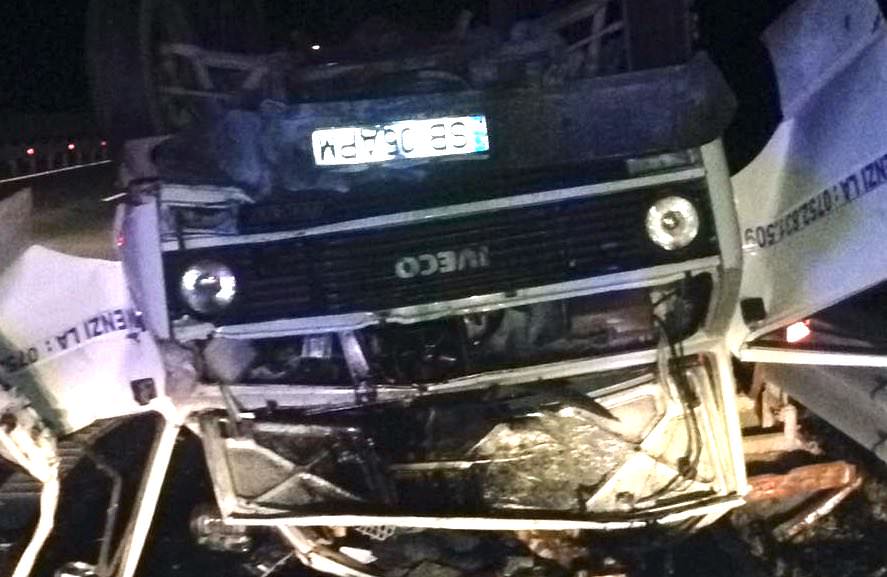 update foto - accident pe autostrada sibiu – deva. două persoane rănite