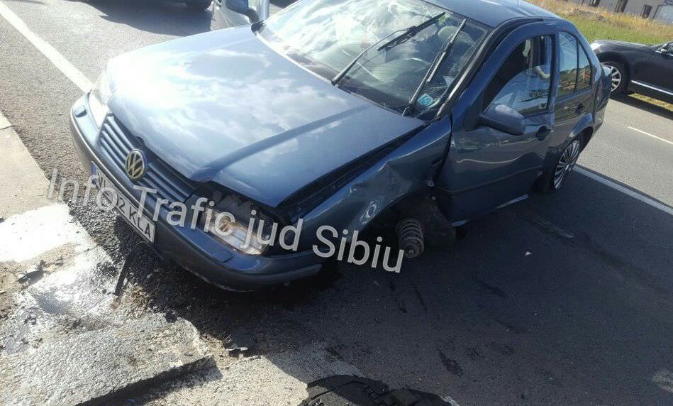 UPDATE FOTO - Accident grav pe DN 14 la Șura Mare. O femeie gravidă este rănită