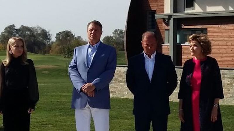 foto – iohannis la inaugurarea celui mai modern resort de golf din românia la 75 de kilometri de sibiu