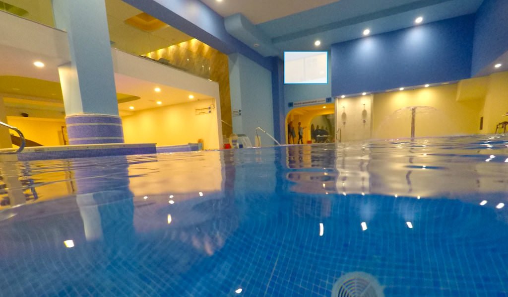 foto cea mai nouă zonă de piscine pentru distracție si relaxare se deschide în weekend la sibiu
