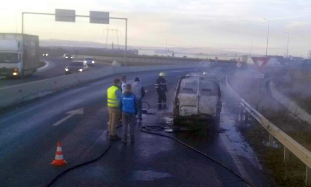 mașini în flăcări pe autostrada spre sebeș și în sibiu