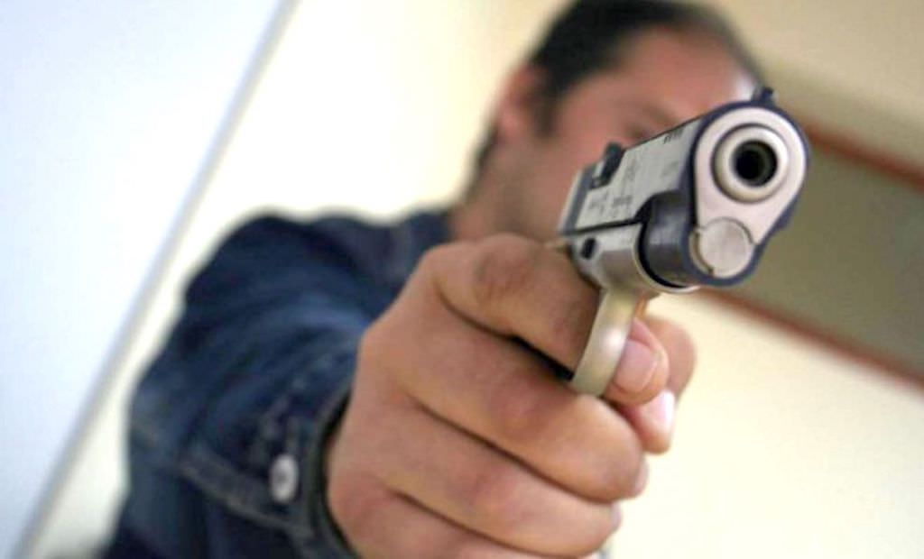 update - angajați amenințați cu pistolul la ocna sibiului pentru că și-au cerut salariile restante
