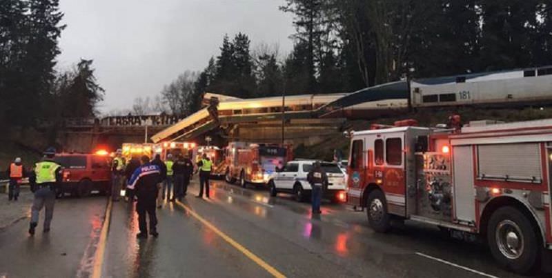 tren deraiat în sua - sunt zeci de răniți și morți