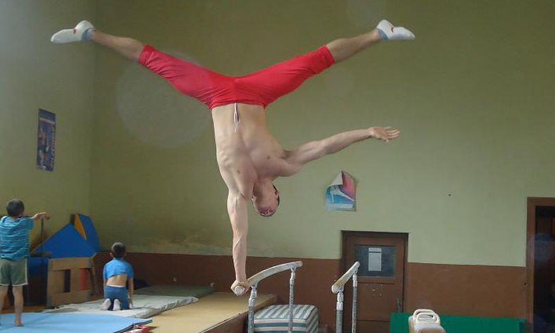 foto gimnastul sibian care a fentat de patru ori paralizia. a ajuns acum la românii au talent