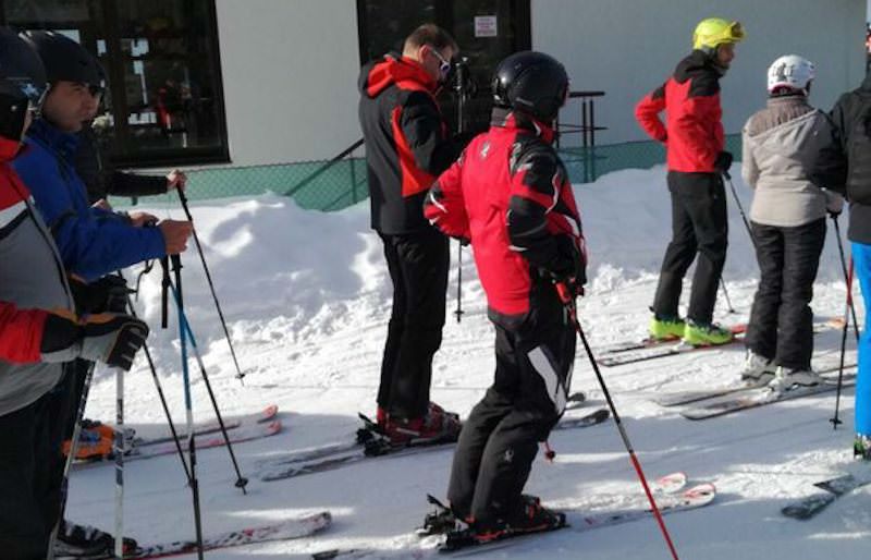 foto - iohannis s-a dus din nou să schieze în weekend-ul trecut