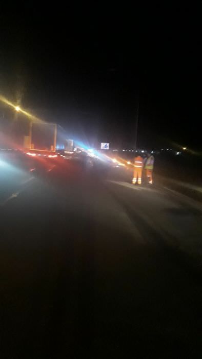 foto - accident la ieșire de pe autostrada orăștie - sibiu. două persoane rănite