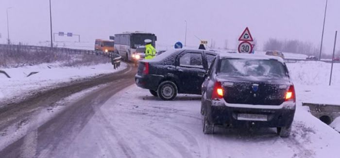 foto accident la șura mică. un șofer de 60 de ani rănit