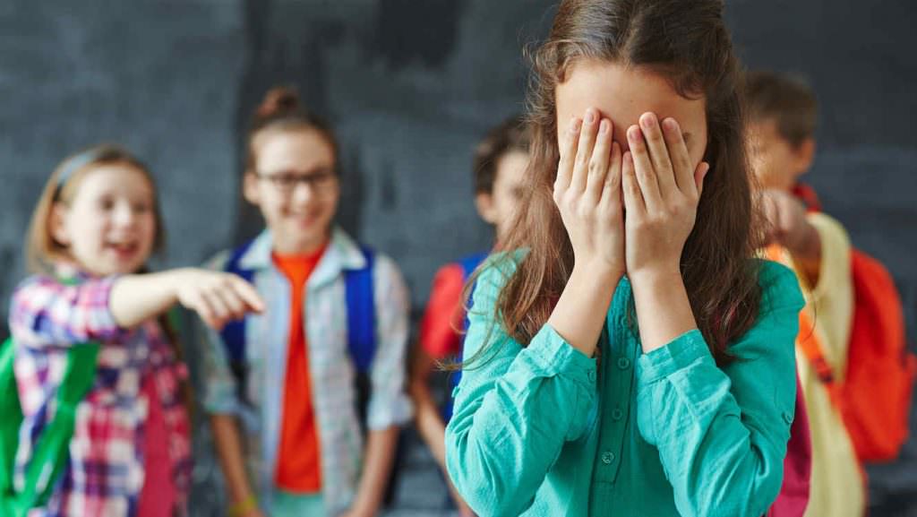 bilanț 2018: bullying-ul în școli, în creștere – tot mai mulți copii abuzați de părinți