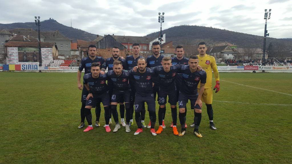 remiză pentru fc hermannstandt la arad. sibiul e pe doi