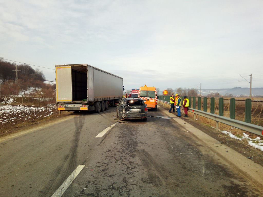 video foto accident în lanț pe dn14. trafic blocat total