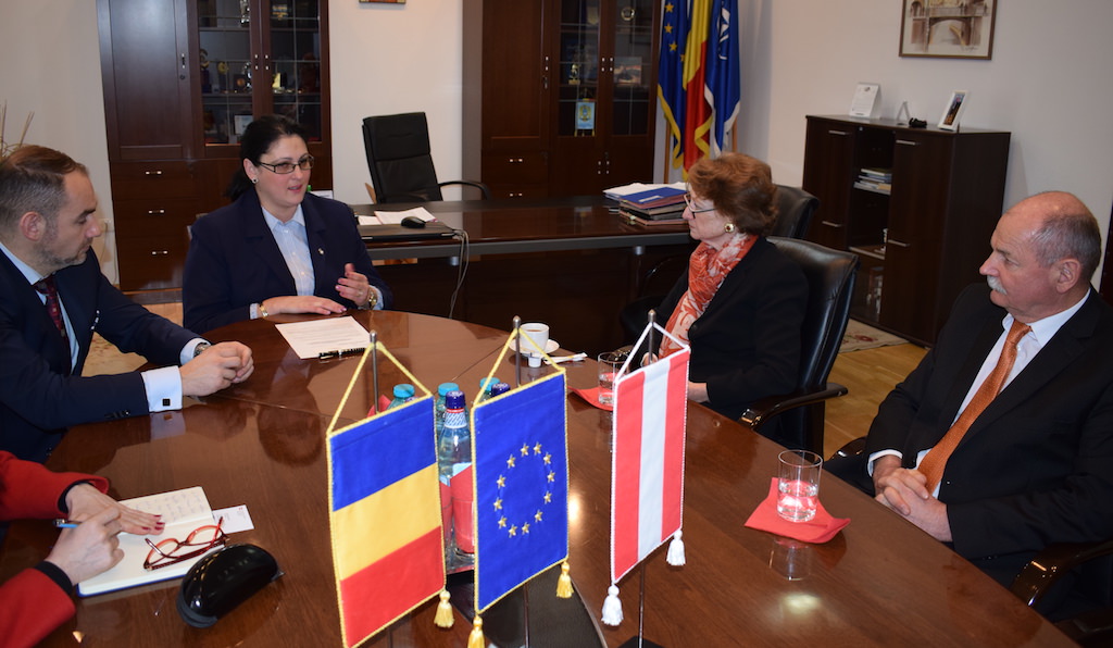 foto noul ambasador al austriei la prima vizită oficială în sibiu