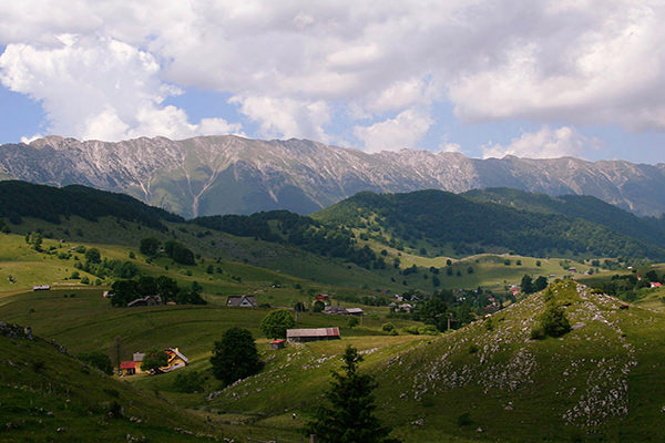 rășinariul- într-un top al celor mai frumoase sate din românia