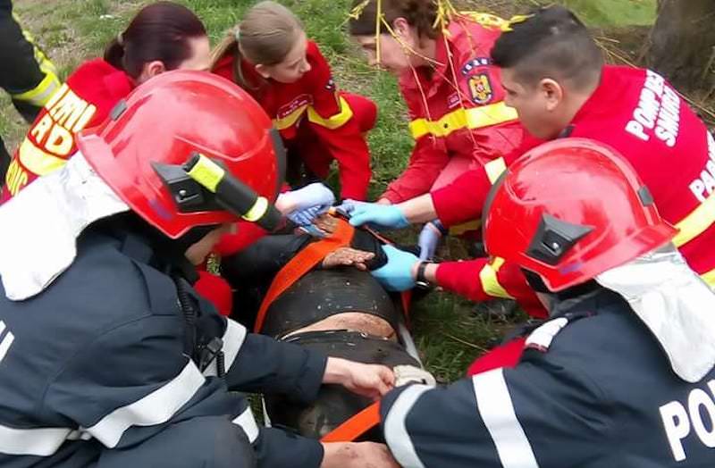 UPDATE FOTO Bărbat căzut în râul Cibin. Este în stare critică