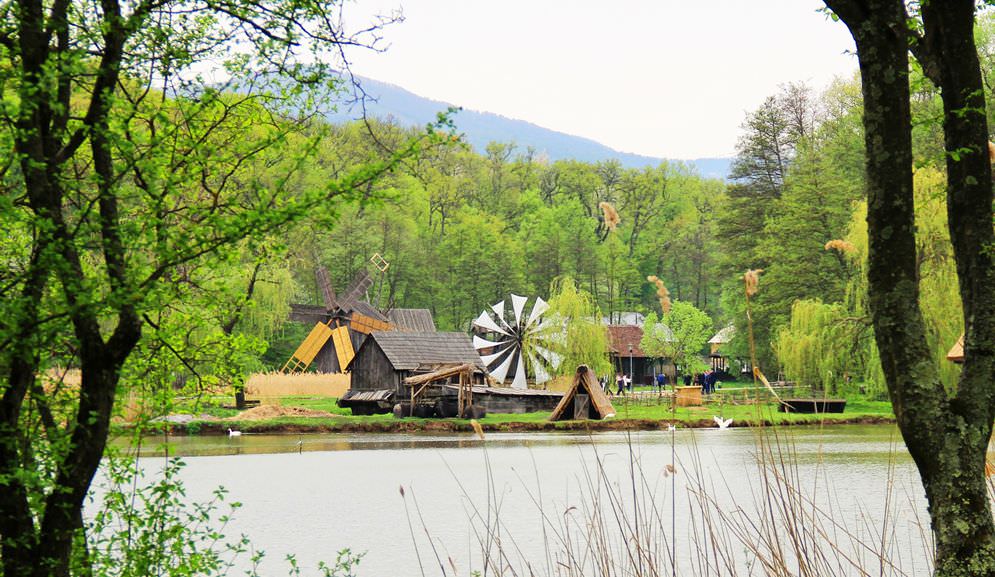 muzeul în aer liber din dumbrava sibiului deschide sezonul estival cu vacanța de 1 mai