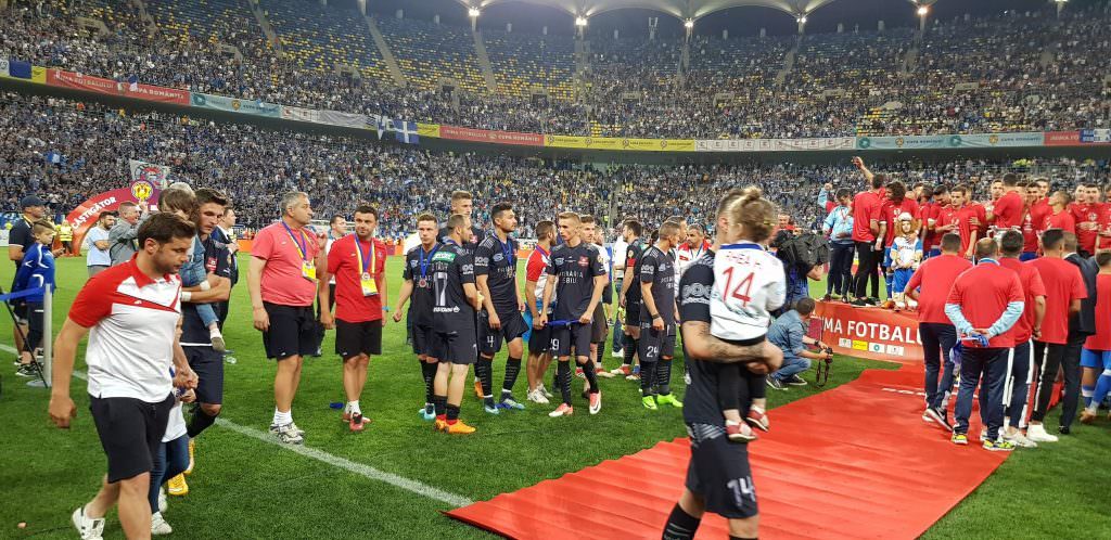 cupa româniei - ce nu s-a văzut la tv după meci. sibienii felicitați de antrenorul româniei