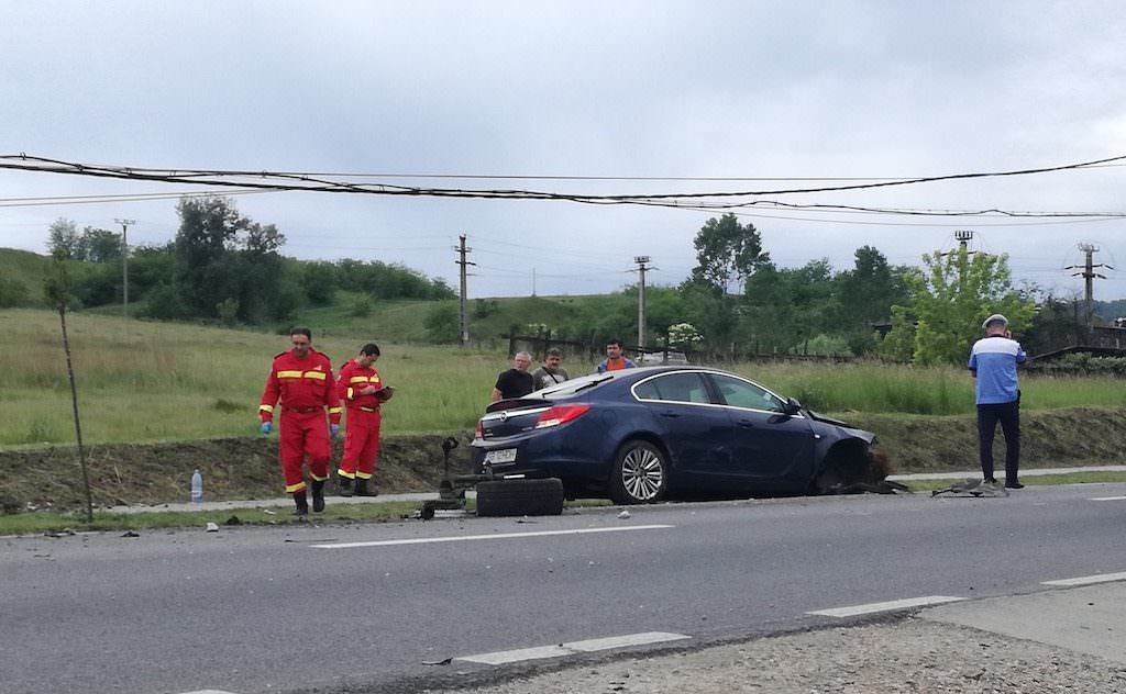 foto - accident cu trei mașini la copșa mică. din neatenția unui șofer