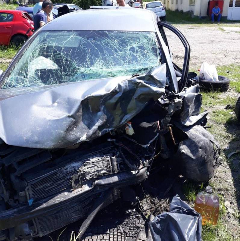 foto - postare revoltătoare a șoferului vinovat de moartea fostului prefect ilie mitea. așa arată cele două mașini