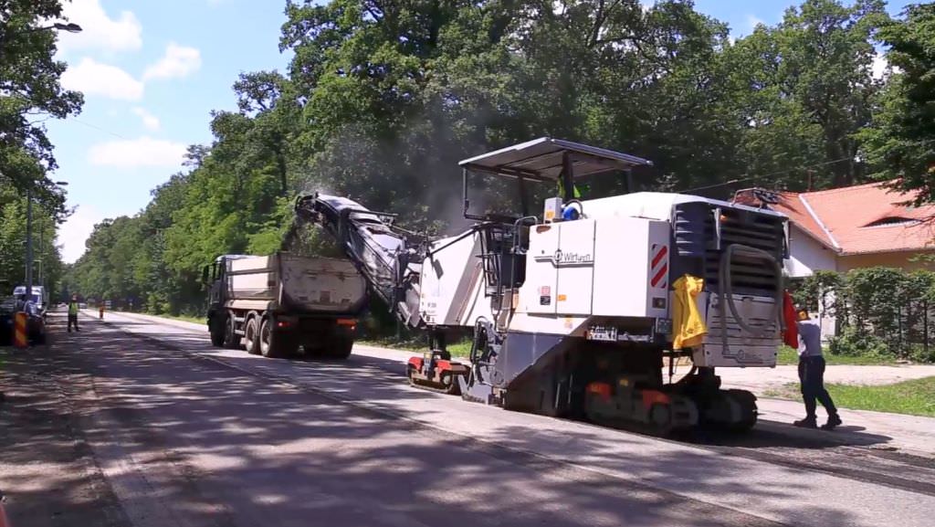 asfalt nou pe cinci drumuri județene din sibiu în luna august