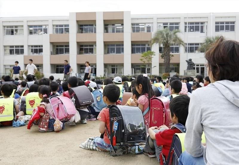 video foto cutremur în japonia. cel puțin trei morți și 100 de răniți