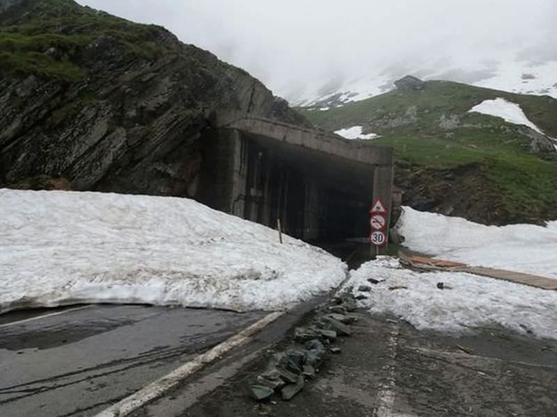 foto - vești noi despre transfăgărășan - drumarii vin cu explicații