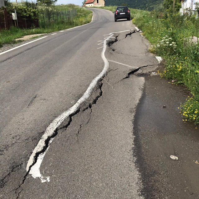 foto situația drumurilor din județul sibiu în urma ploilor și inundațiilor din ultima perioadă