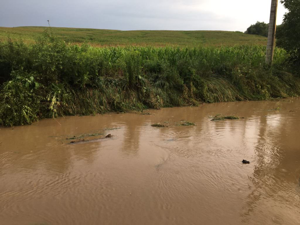 update foto cod portocaliu de ploi torențiale în 20 de localități din județul sibiu. sunt deja inundații!