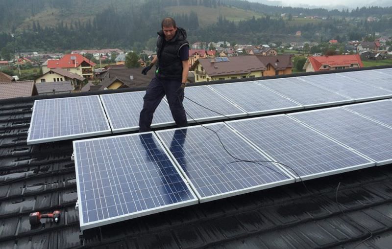 independent energetic: care sunt pașii pentru instalarea panourilor solare